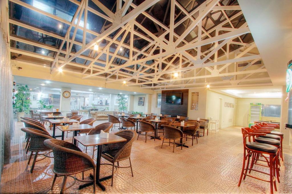 巴拉那瓜客布酒店 Paranaguá 外观 照片